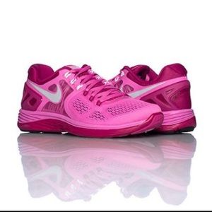 NIKE Lunareclipse 4 Woman's Size 8 running shoe